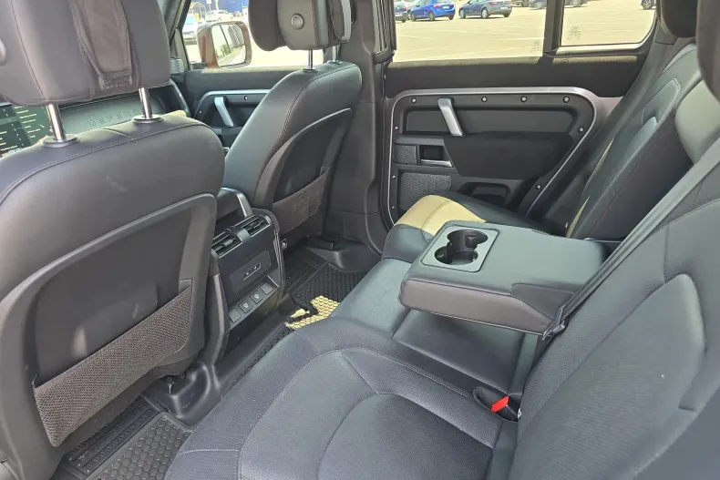 Land Rover Defender din 2022 cu 57.638 km - oferta LAN232826 - foto 29