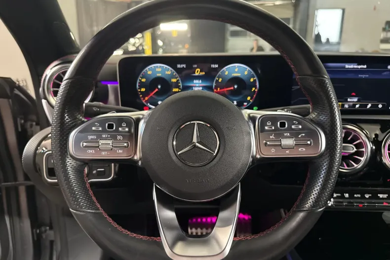 Mercedes-Benz CLA 200 (Clasa CLA) din 2020 cu 168.949 km - oferta MER232829 - foto 16