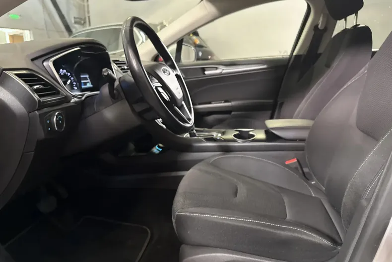 Ford Mondeo din 2022 cu 100.506 km - oferta FOR232831 - foto 23