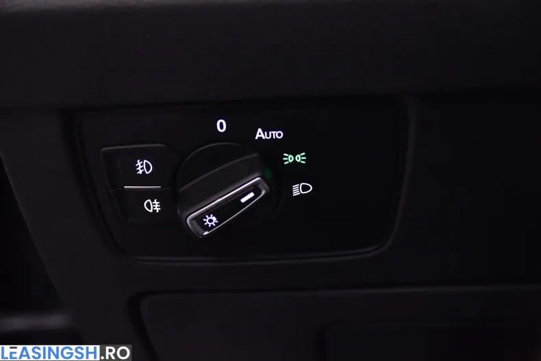 Volkswagen Passat din 2021 cu 142.291 km - oferta VOL232843 - foto 15