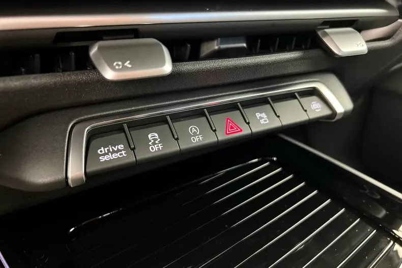 Audi Q3 Sportback din 2026 cu 1 km - oferta AUD232848 - foto 24