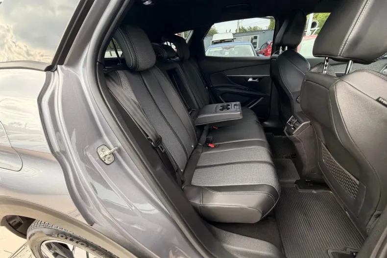 Peugeot 3008 din 2023 cu 117.000 km - oferta PEU232851 - foto 19