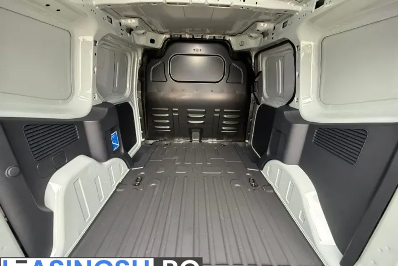 Ford Transit din 2025 cu 1 km - oferta FOR232855 - foto 9