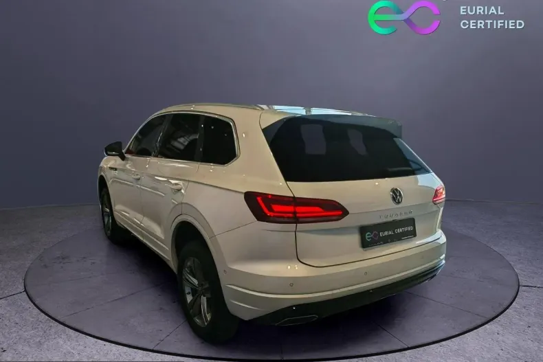 Volkswagen Touareg din 2022 cu 115.119 km - oferta VOL232877 - foto 2