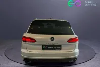 Volkswagen Touareg din 2022 cu 115.119 km - oferta VOL232877 - foto 3