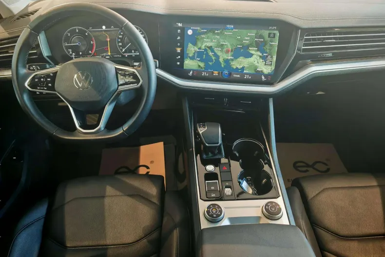 Volkswagen Touareg din 2022 cu 115.119 km - oferta VOL232877 - foto 15