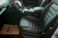 Volkswagen Touareg din 2022 cu 115.119 km - oferta VOL232877 - foto 17