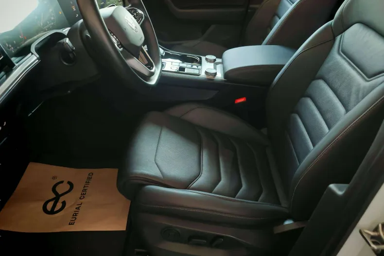 Volkswagen Touareg din 2022 cu 115.119 km - oferta VOL232877 - foto 17