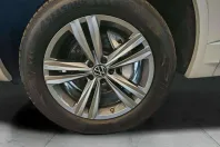 Volkswagen Touareg din 2022 cu 115.119 km - oferta VOL232877 - foto 21