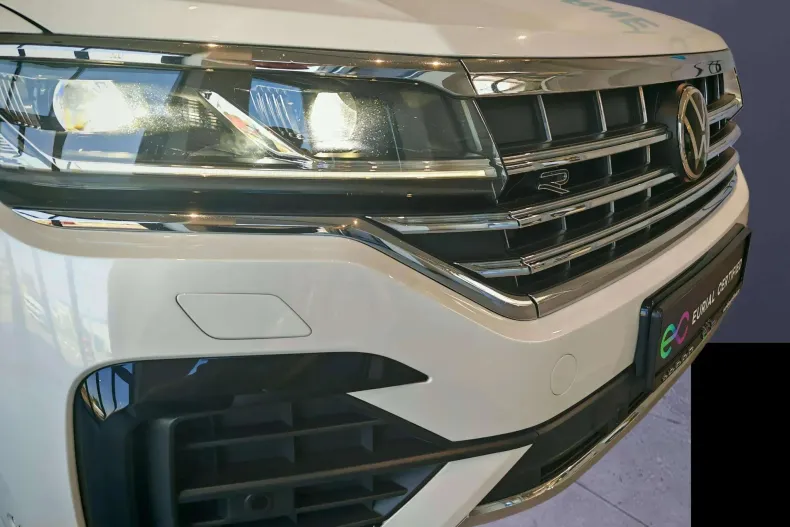 Volkswagen Touareg din 2022 cu 115.119 km - oferta VOL232877 - foto 22