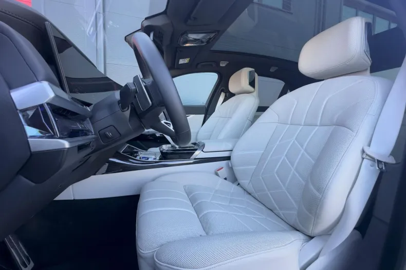 BMW 750e (Seria 7) din 2024 cu 50.000 km - oferta BMW232883 - foto 12
