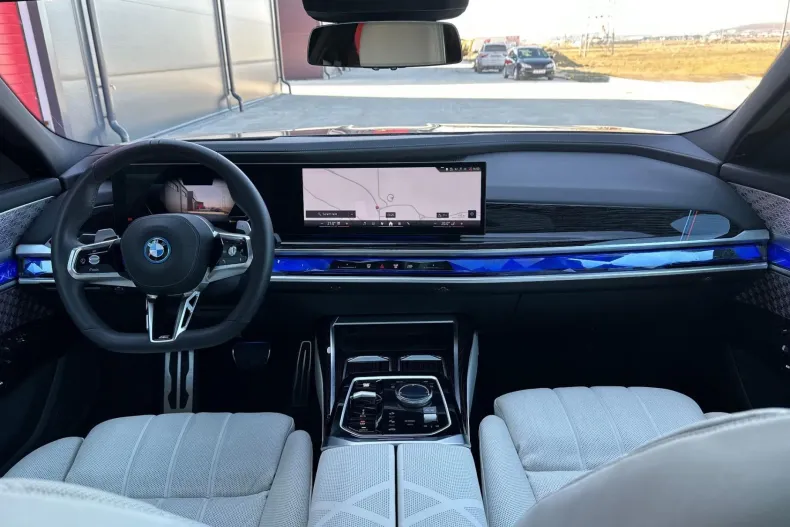 BMW 750e (Seria 7) din 2024 cu 50.000 km - oferta BMW232883 - foto 30