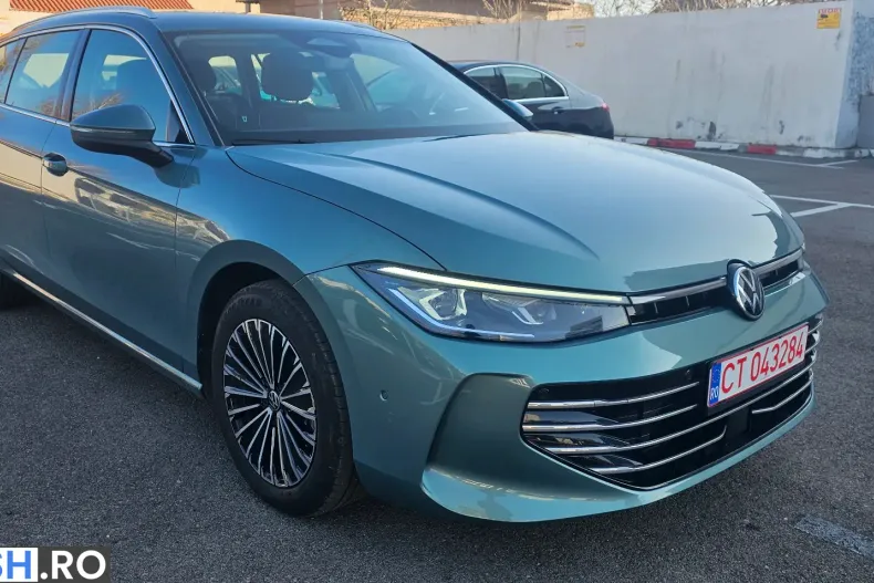 Volkswagen Passat din 2024 cu 13.236 km - oferta VOL232885 - foto 2