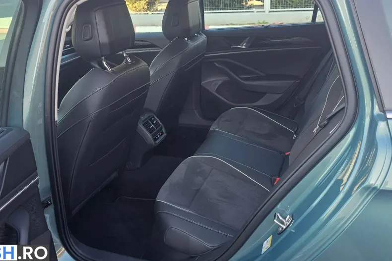 Volkswagen Passat din 2024 cu 13.236 km - oferta VOL232885 - foto 18