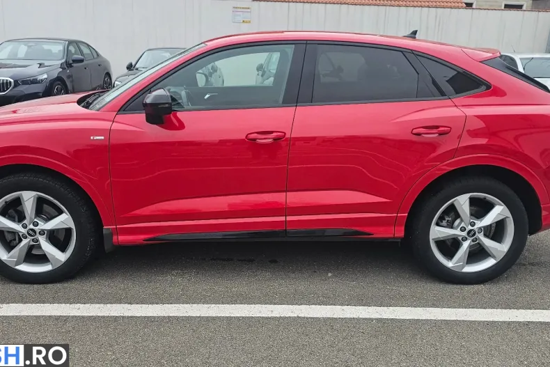 Audi Q3 din 2021 cu 65.300 km - oferta AUD232887 - foto 3