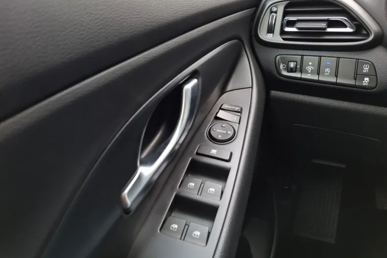 Hyundai i30 din 2021 cu 125.918 km - oferta HYU232892 - foto 27