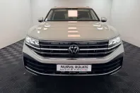 Volkswagen Touareg din 2024 cu 25.000 km - oferta VOL232893 - foto 1