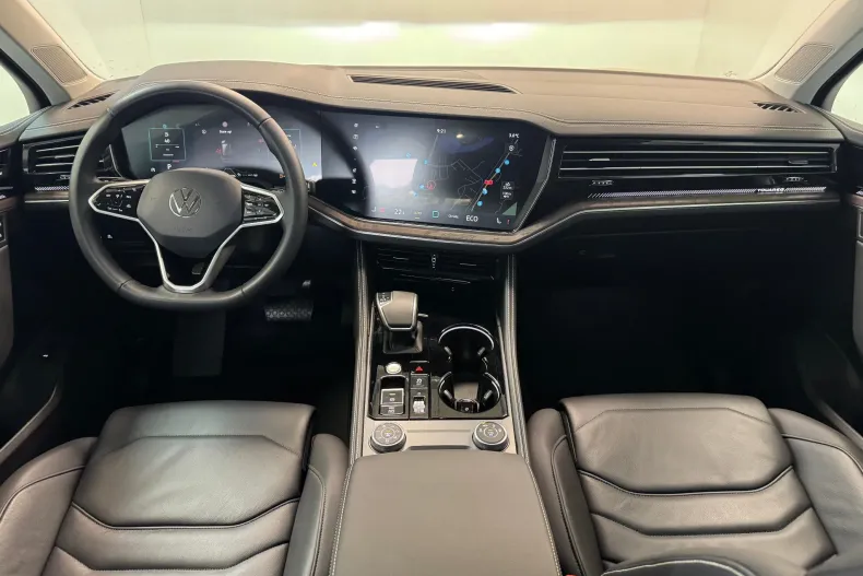 Volkswagen Touareg din 2024 cu 25.000 km - oferta VOL232893 - foto 19