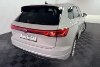 Volkswagen Touareg din 2024 cu 25.000 km - oferta VOL232893 - foto 29