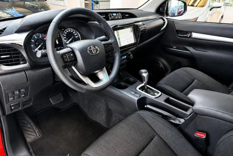 Toyota Hilux din 2026 cu 10 km - oferta TOY232901 - foto 11