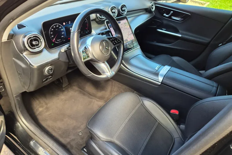 Mercedes-Benz C 200 (Clasa C) din 2023 cu 56.000 km - oferta MER232902 - foto 9