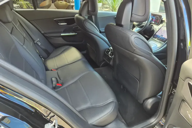 Mercedes-Benz C 200 (Clasa C) din 2023 cu 56.000 km - oferta MER232902 - foto 21