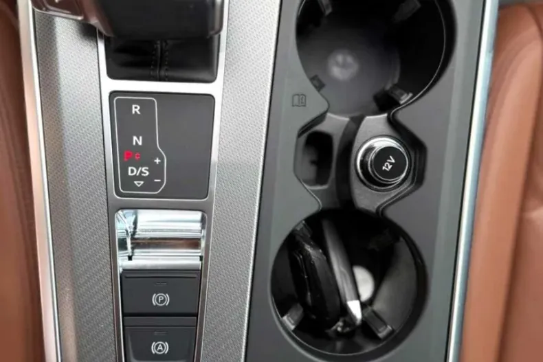 Audi A6 Limuzina din 2021 cu 147.000 km - oferta AUD232905 - foto 26