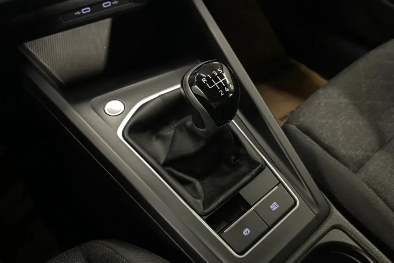 Volkswagen Golf din 2021 cu 43.010 km - oferta VOL232910 - foto 24