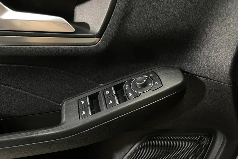 Ford Kuga din 2023 cu 67.536 km - oferta FOR232911 - foto 20