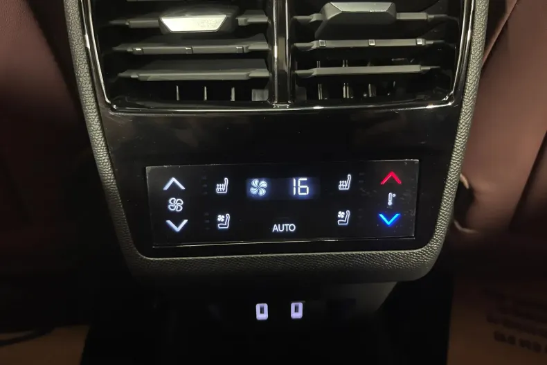 DS Automobiles DS 9 din 2022 cu 48.842 km - oferta DSA232914 - foto 30
