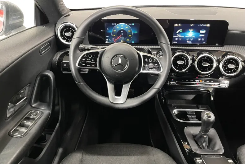 Mercedes-Benz CLA 200 (Clasa CLA) din 2022 cu 153.245 km - oferta MER232915 - foto 8