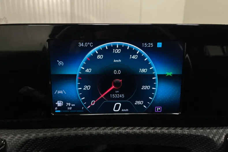 Mercedes-Benz CLA 200 (Clasa CLA) din 2022 cu 153.245 km - oferta MER232915 - foto 24