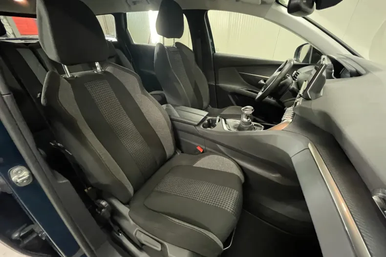 Peugeot 5008 din 2021 cu 125.205 km - oferta PEU232924 - foto 11