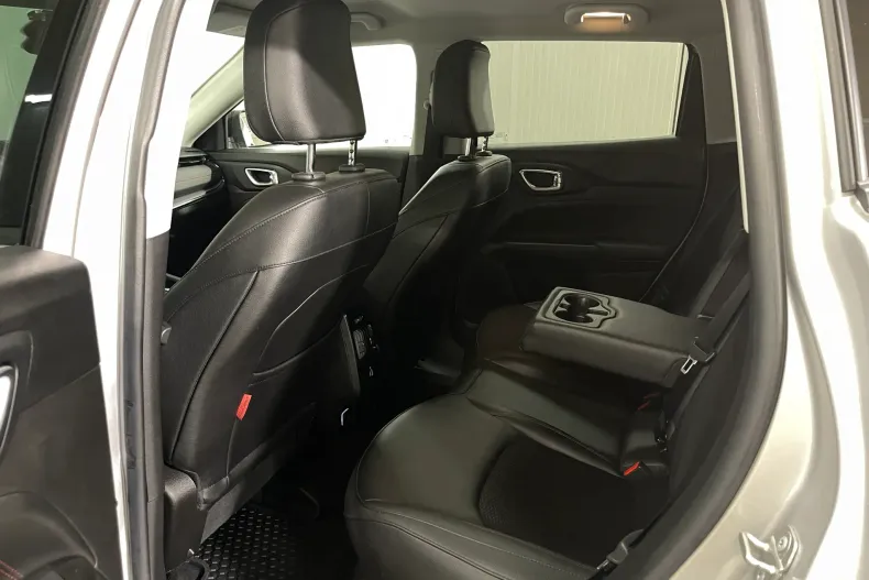 Jeep Compass din 2022 cu 127.132 km - oferta JEE232925 - foto 11