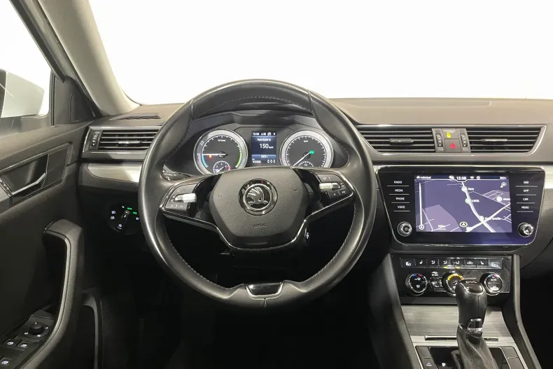 Skoda Superb din 2020 cu 103.590 km - oferta SKO232926 - foto 6