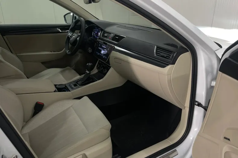 Skoda Superb din 2021 cu 129.634 km - oferta SKO232929 - foto 9