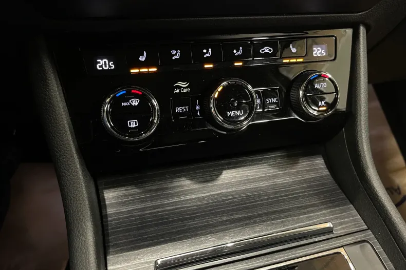 Skoda Superb din 2022 cu 143.589 km - oferta SKO232931 - foto 22