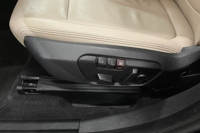 BMW X1 (Seria X) din 2020 cu 120.427 km - oferta BMW232932 - foto 25