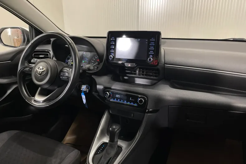Toyota Yaris din 2023 cu 102.521 km - oferta TOY232936 - foto 8