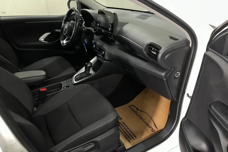 Toyota Yaris din 2023 cu 102.521 km - oferta TOY232936 - foto 9