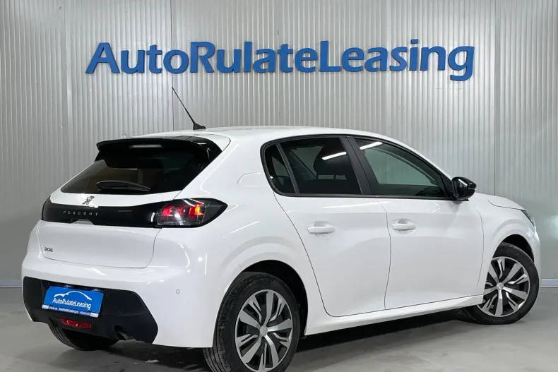 Peugeot 208 din 2023 cu 79.732 km - oferta PEU232938 - foto 3