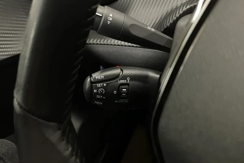 Peugeot 208 din 2023 cu 79.732 km - oferta PEU232938 - foto 22
