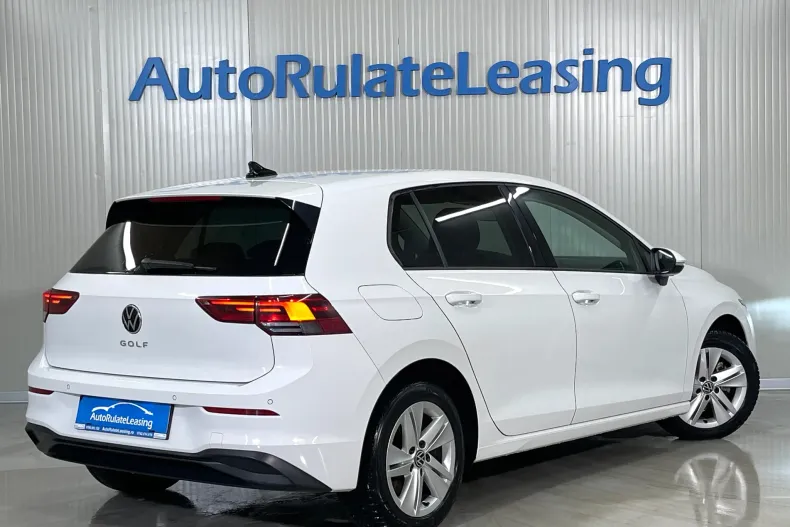 Volkswagen Golf din 2022 cu 46.319 km - oferta VOL232942 - foto 3