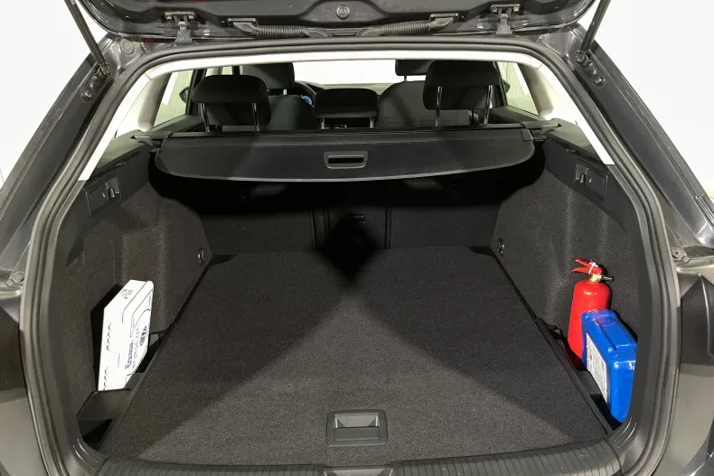 Volkswagen Golf din 2021 cu 122.946 km - oferta VOL232944 - foto 12