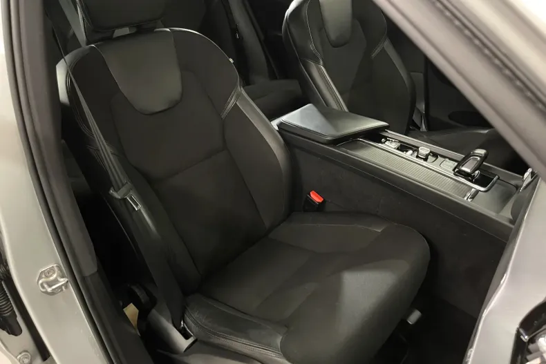 Volvo XC60 din 2021 cu 139.012 km - oferta VOL232953 - foto 11