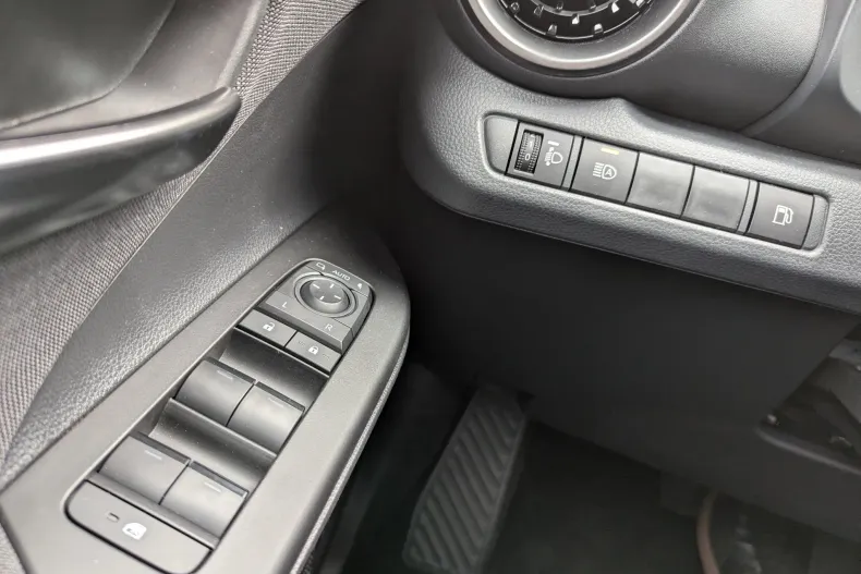 Toyota C-HR din 2025 cu 6.000 km - oferta TOY232967 - foto 17
