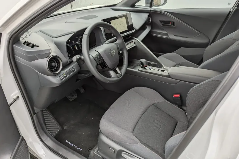 Toyota C-HR din 2025 cu 6.000 km - oferta TOY232967 - foto 18