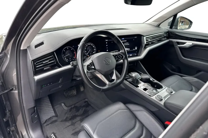 Volkswagen Touareg din 2023 cu 103.240 km - oferta VOL232976 - foto 11