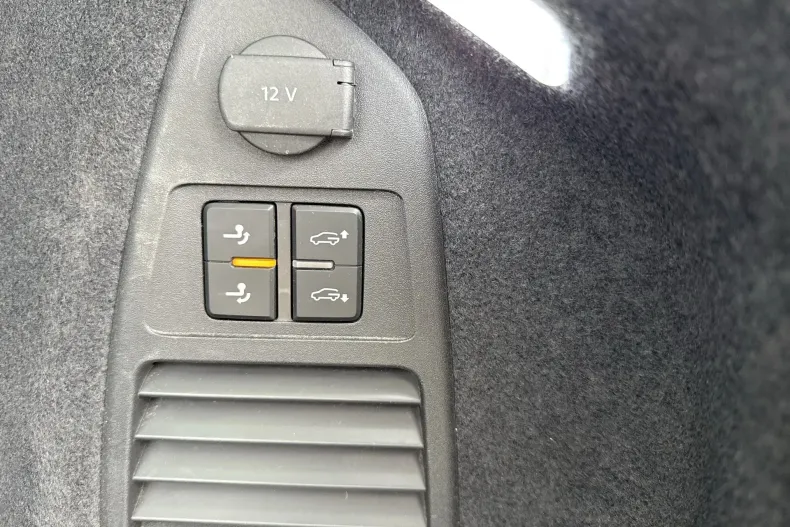 Volkswagen Touareg din 2023 cu 103.240 km - oferta VOL232976 - foto 32