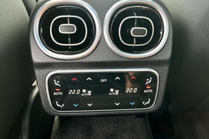 Mercedes-Benz C 43 AMG (Clasa C) din 2024 cu 21.538 km - oferta MER232980 - foto 12